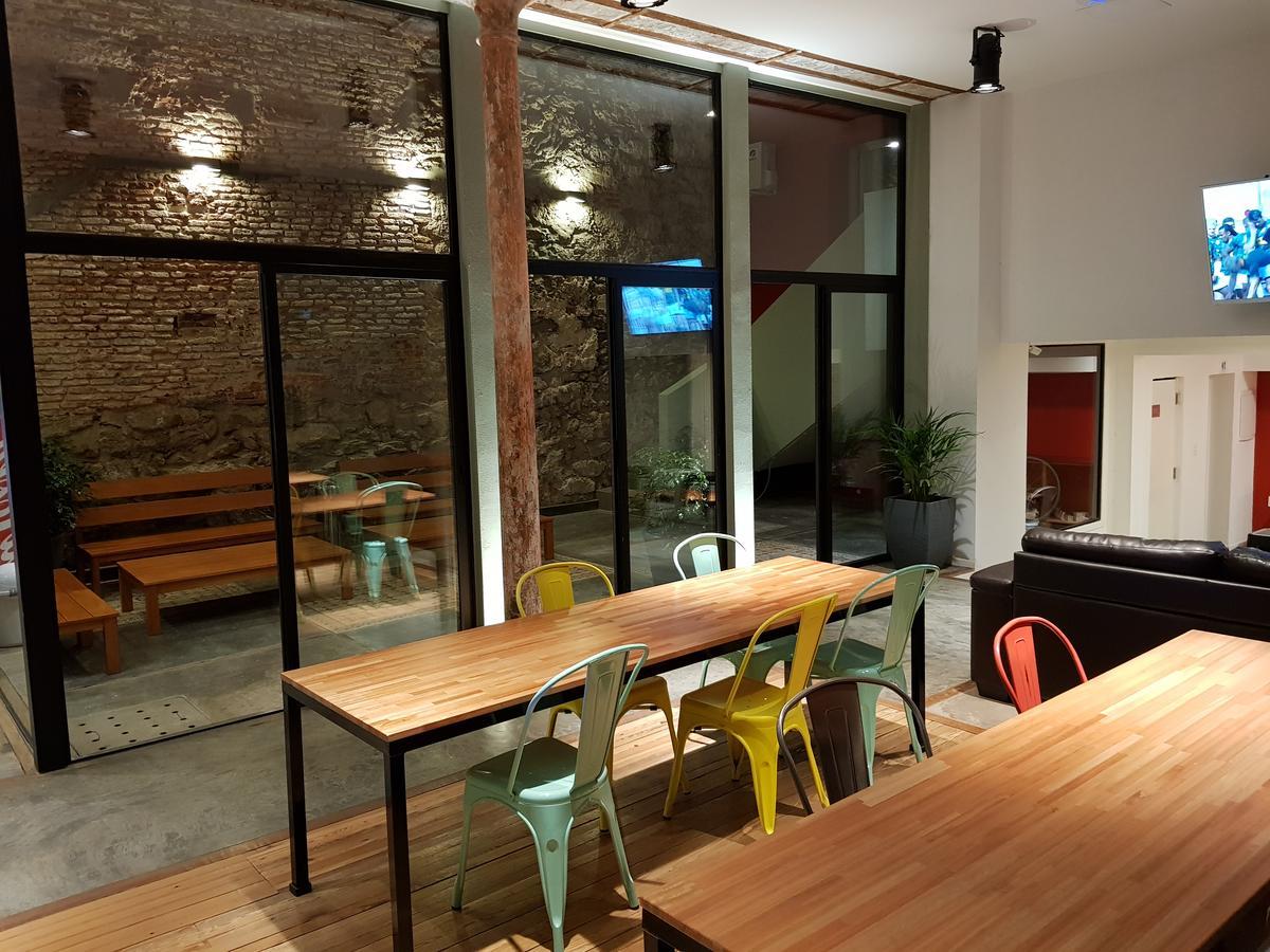 Circus Hostel&Hotel 몬테비데오 외부 사진